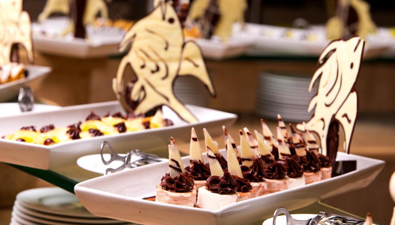 The Makadi Spa Hotel - Couples Only 18 Years Plus Hurghada Exterior photo Chocolate desserts